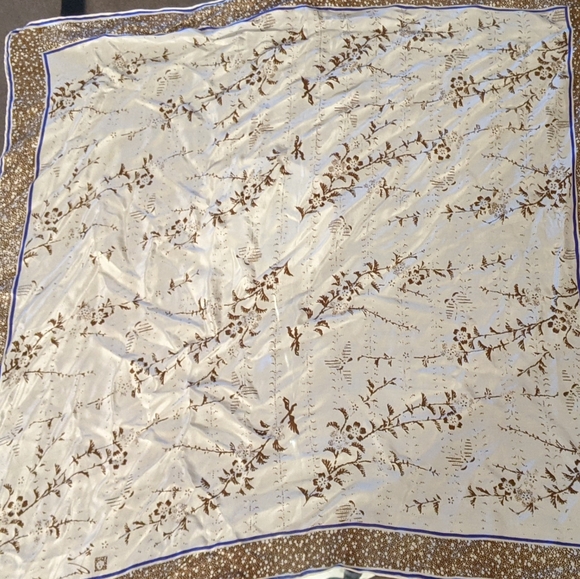 Scarf - Picture 2 of 2